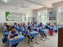 <b>新起点，梦想启动！全国多地中小学迎来开学</b>