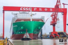 沪东中华：全球首艘 24000TEU 级双燃料集装箱船提前 10 天出坞，可承载 22 万吨货